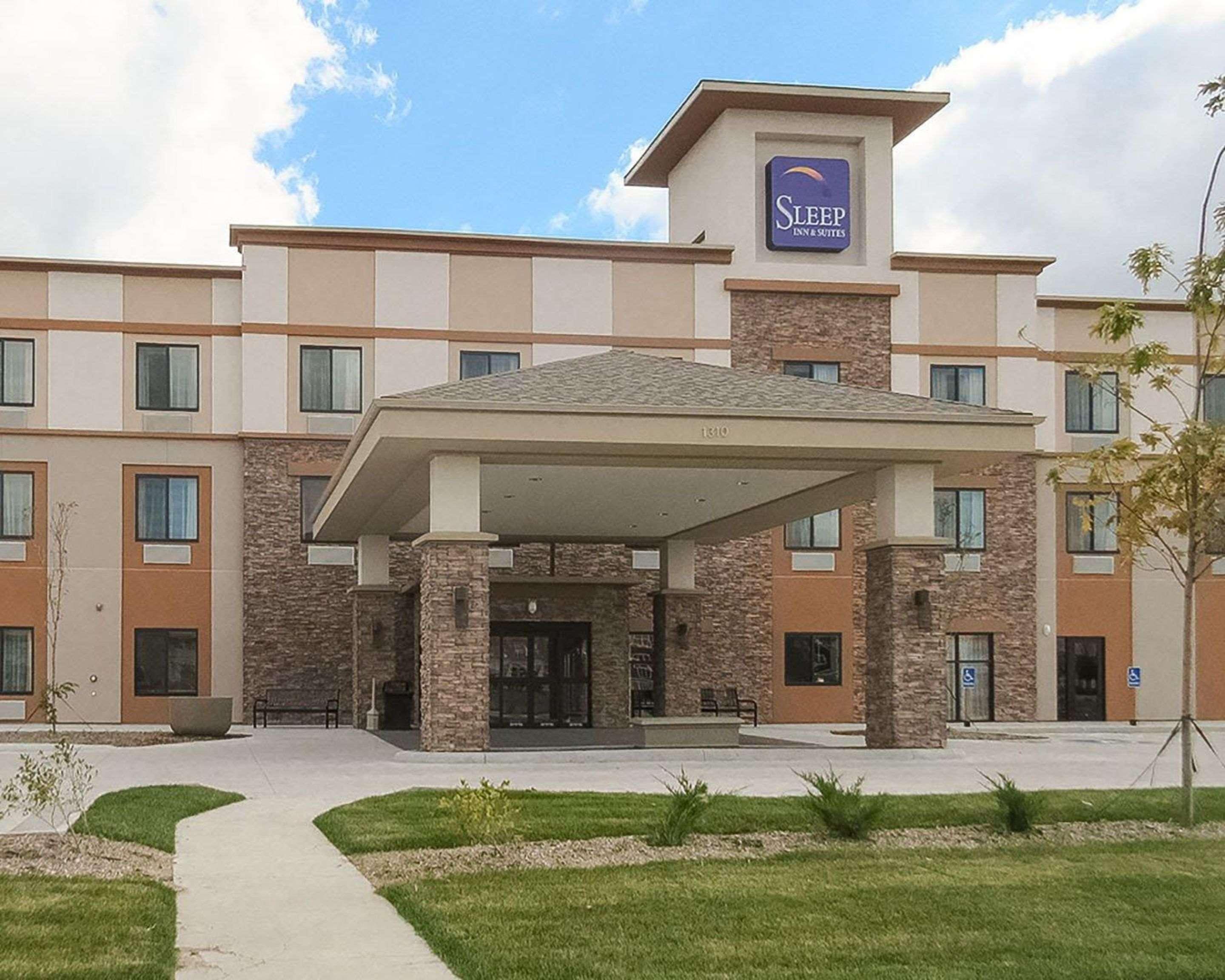 Sleep Inn & Suites Fort Dodge Buitenkant foto